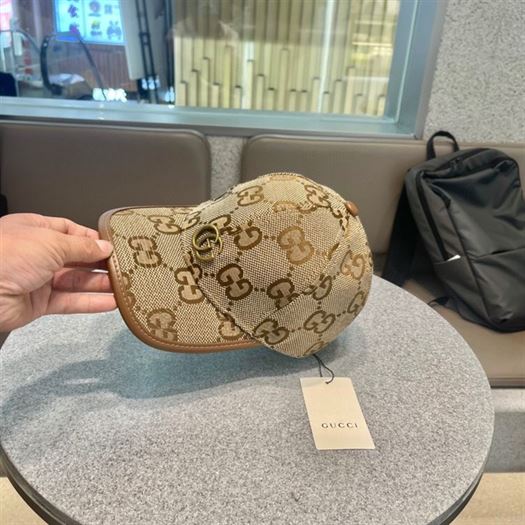 GUCCI JUMBO GG HAT