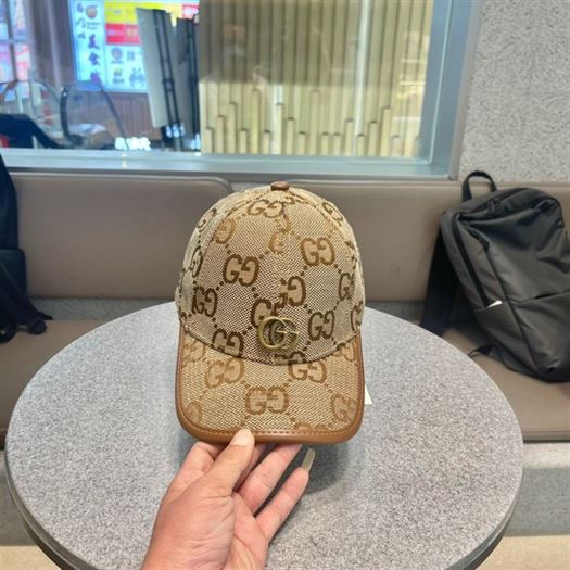 GUCCI JUMBO GG HAT