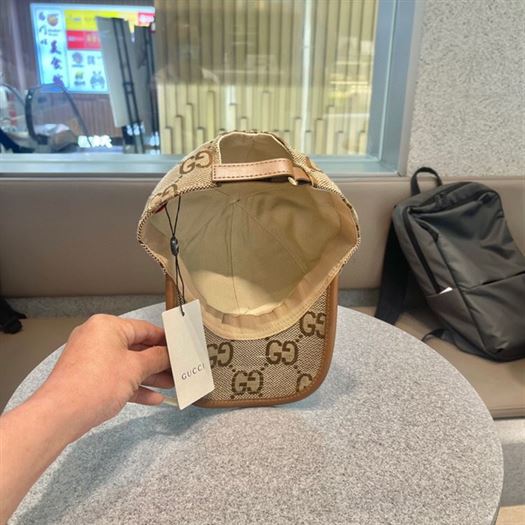 GUCCI JUMBO GG HAT