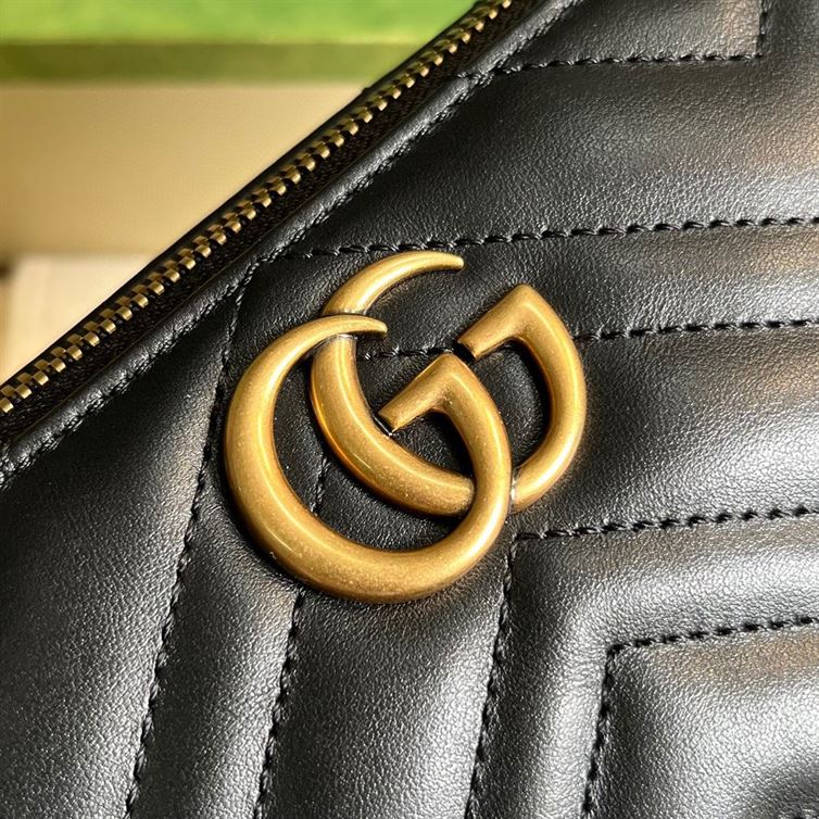 GUCCI MARMONT SHOULDER BAG IN BLACK LEATHER