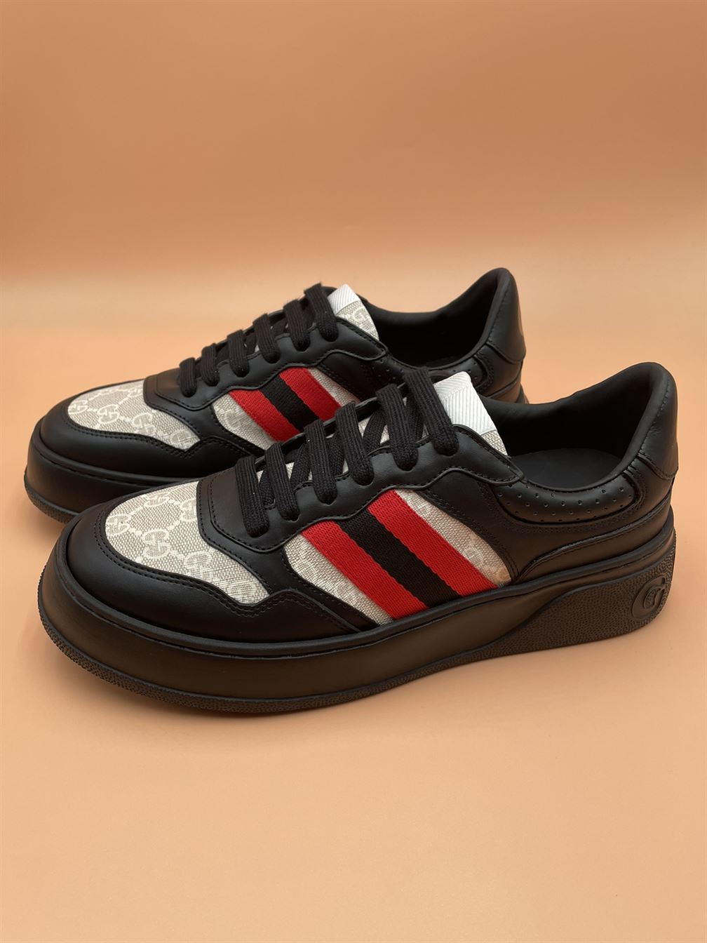 GUCCI MEN GG SNEAKER - GCC052