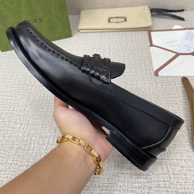 GUCCI MEN'S LOAFER WITH INTERLOCKING G - GL002