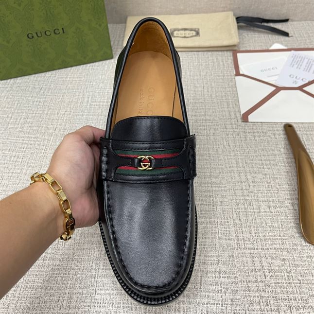 GUCCI MEN'S LOAFER WITH INTERLOCKING G - GL002