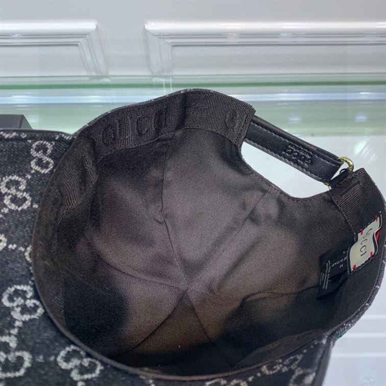GUCCI ORIGINAL GG CANVAS BASEBALL HAT WITH WEB