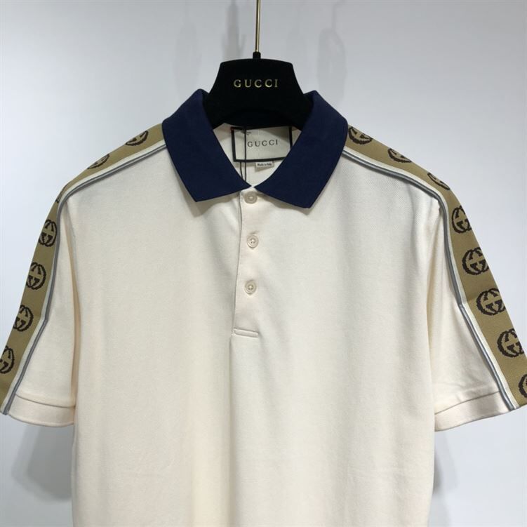 GUCCI POLO WITH INTERLOCKING G STRIPE - GGS014