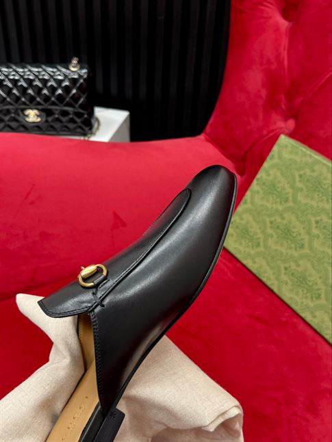 GUCCI PRINCETOWN LEATHER SLIPPER - GL021