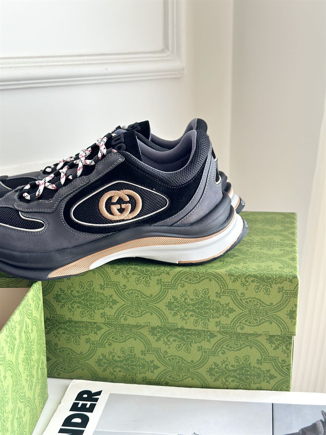 GUCCI RUN SNEAKERS - GCC119