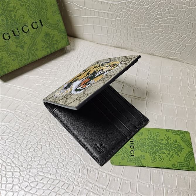 GUCCI TIGER PRINT GG SUPREME WALLET