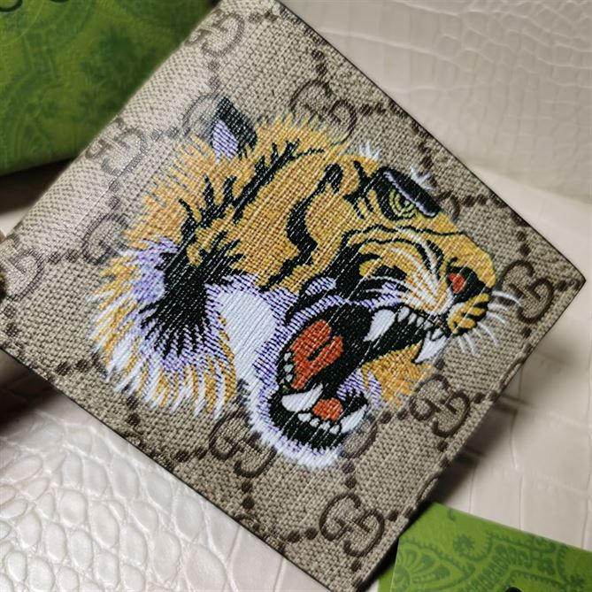 GUCCI TIGER PRINT GG SUPREME WALLET