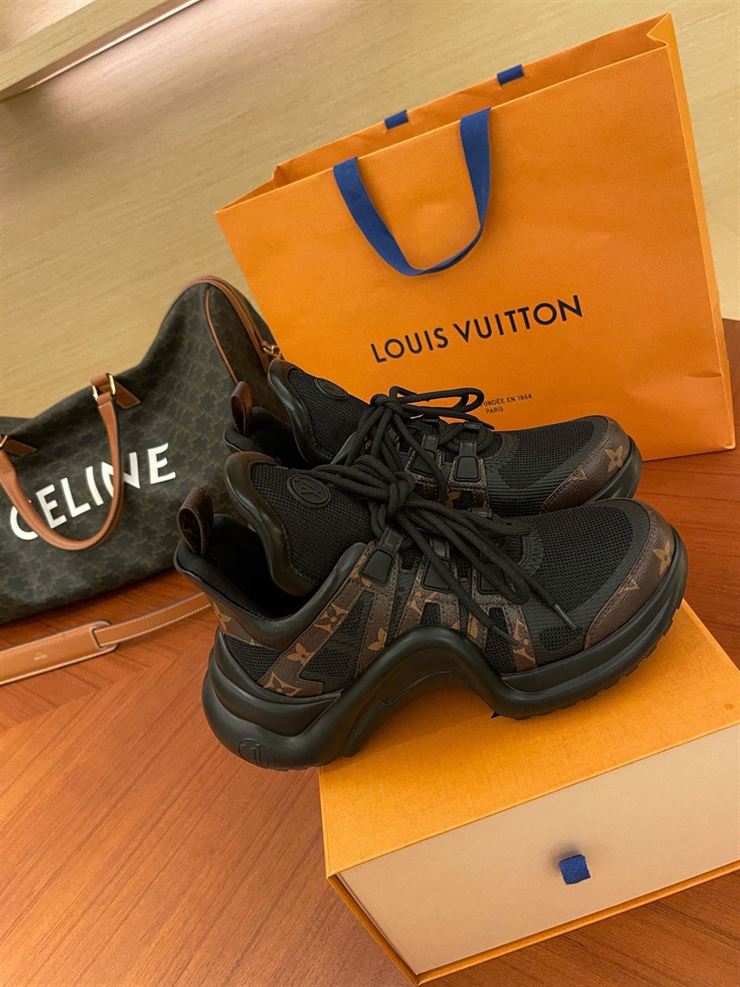 LOUIS VUITTON ARCHLIGHT TRAINERS - LVS098