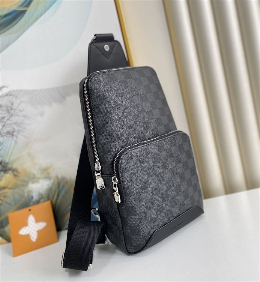 LOUIS VUITTON AVENUE SLING BAG - LVB007