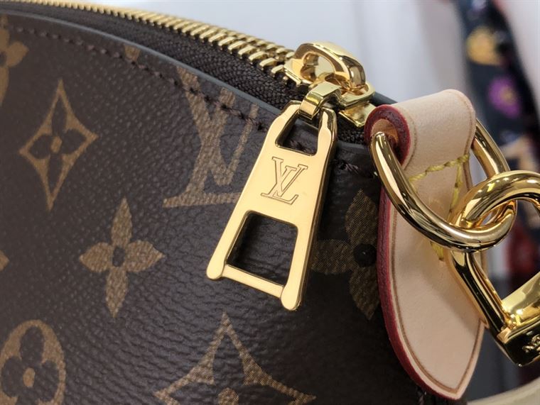 LOUIS VUITTON BOETIE PM MONOGRAM