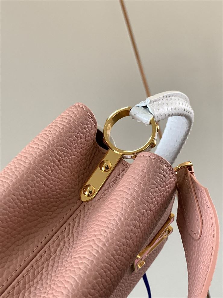 LOUIS VUITTON CAPUCINES BB Pink
