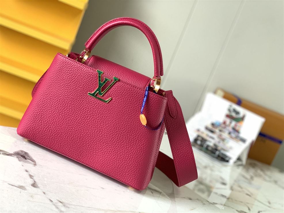 LOUIS VUITTON CAPUCINES BB Pink