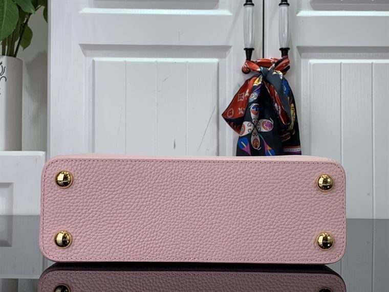LOUIS VUITTON CAPUCINES BB PINK
