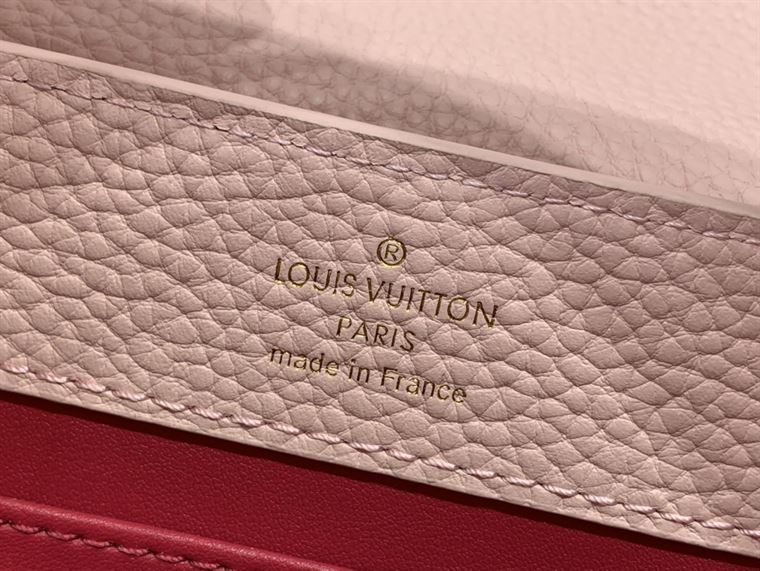 LOUIS VUITTON CAPUCINES MINI PINK