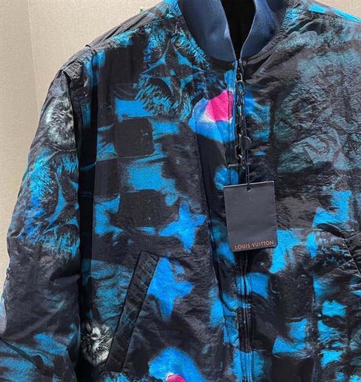 LOUIS VUITTON COAT - LVC005