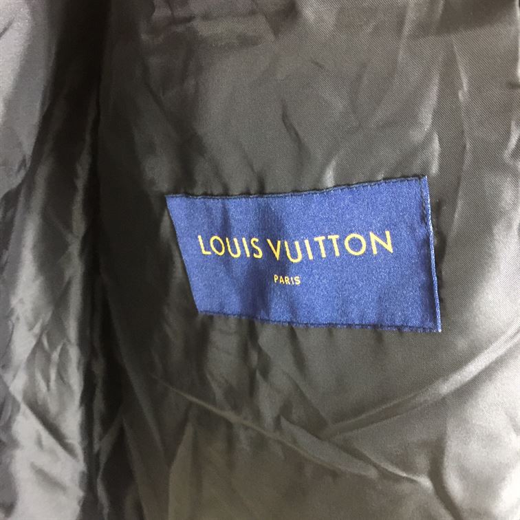 LOUIS VUITTON COAT - LVC012