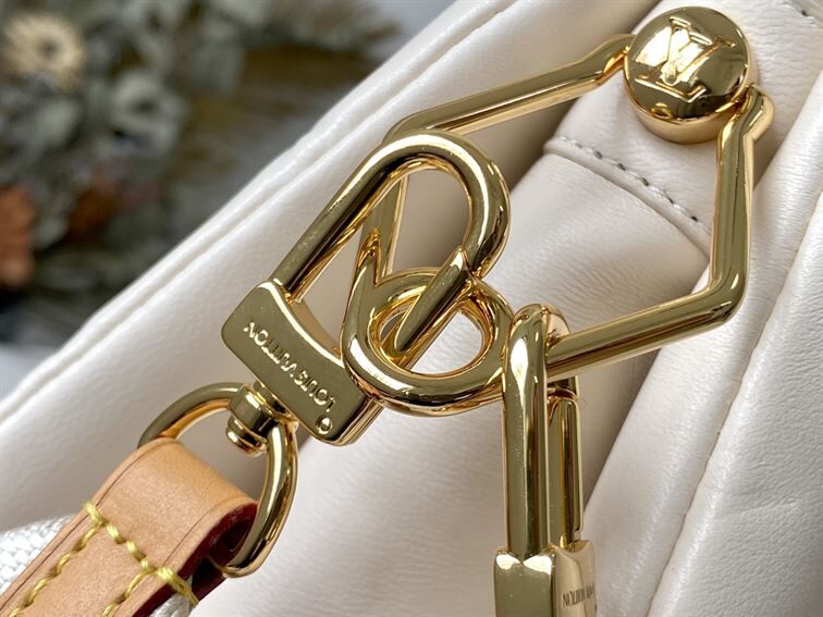 LOUIS VUITTON COUSSIN PM White