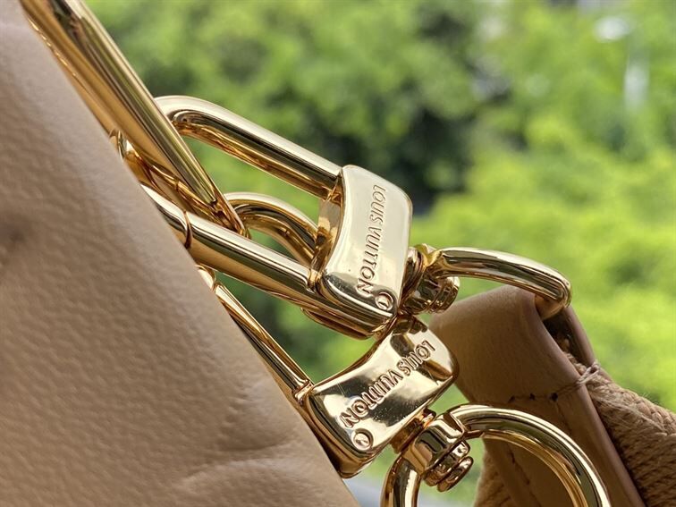 LOUIS VUITTON COUSSIN PM