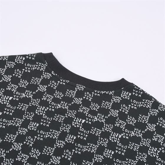 LOUIS VUITTON DAMIER SPREAD PRINTED SWEATSHIRT - LVH016