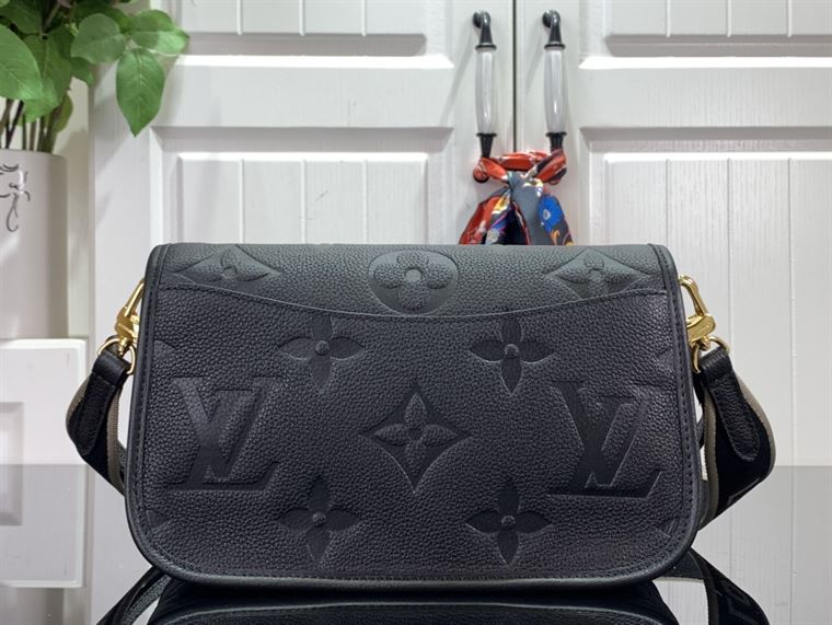 LOUIS VUITTON DIANE MONOGRAM EMPREINTE