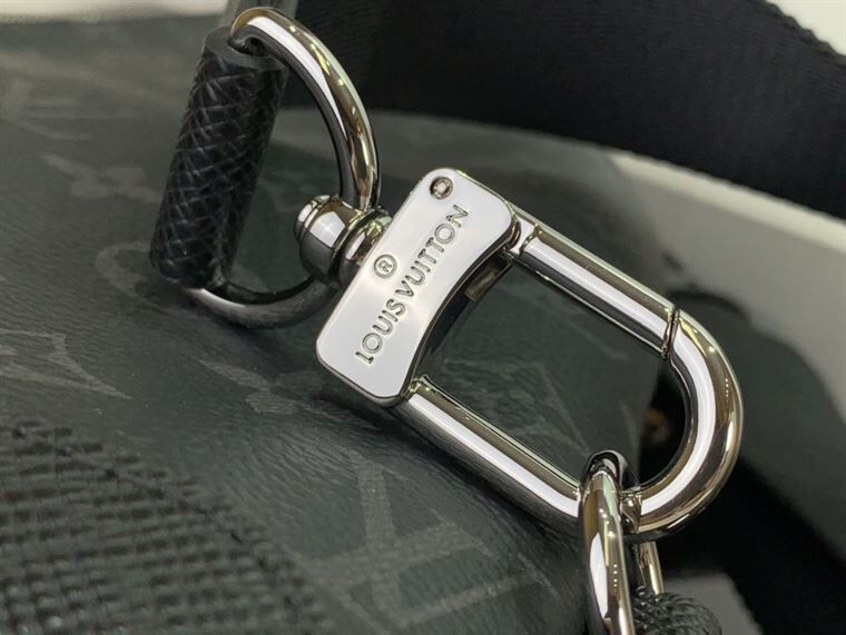 LOUIS VUITTON DUO SLING BAG TAIGARAMA - LVB038