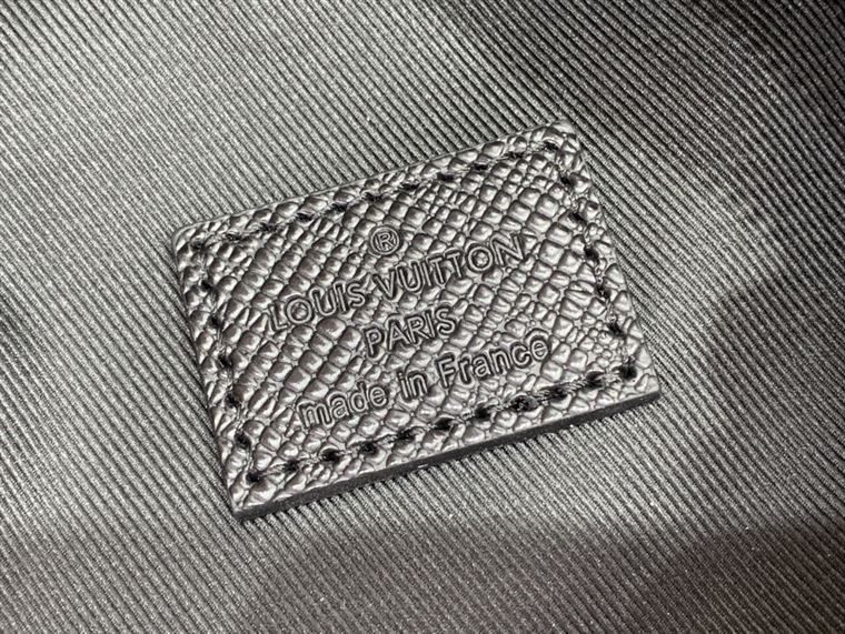 LOUIS VUITTON DUO SLING BAG TAIGARAMA - LVB038