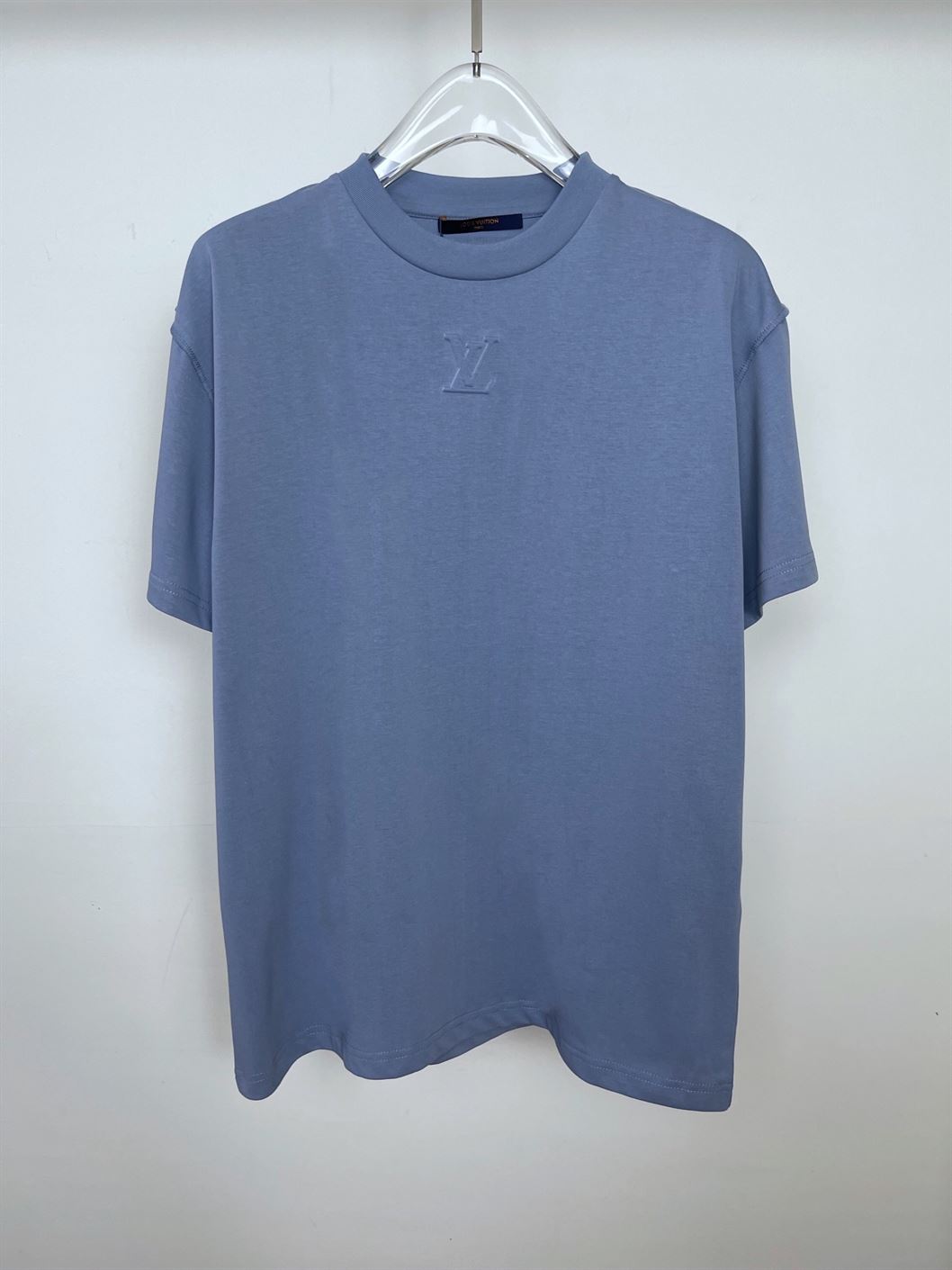 LOUIS VUITTON EMBOSSED LV T-SHIRT - LVTS073