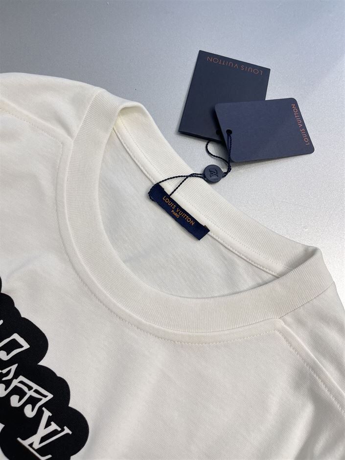 LOUIS VUITTON HOUSE PRINTED T-SHIRT - LVTS043