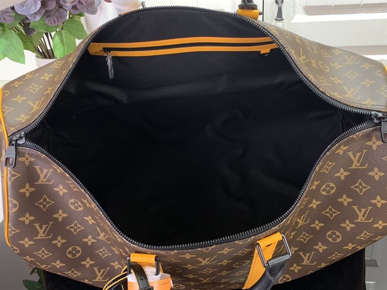 LOUIS VUITTON KEEPALL BANDOULIERE 55 - LVB053