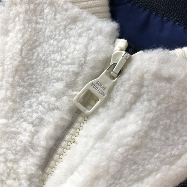 LOUIS VUITTON LEATHER MIX TEDDY - LVC036