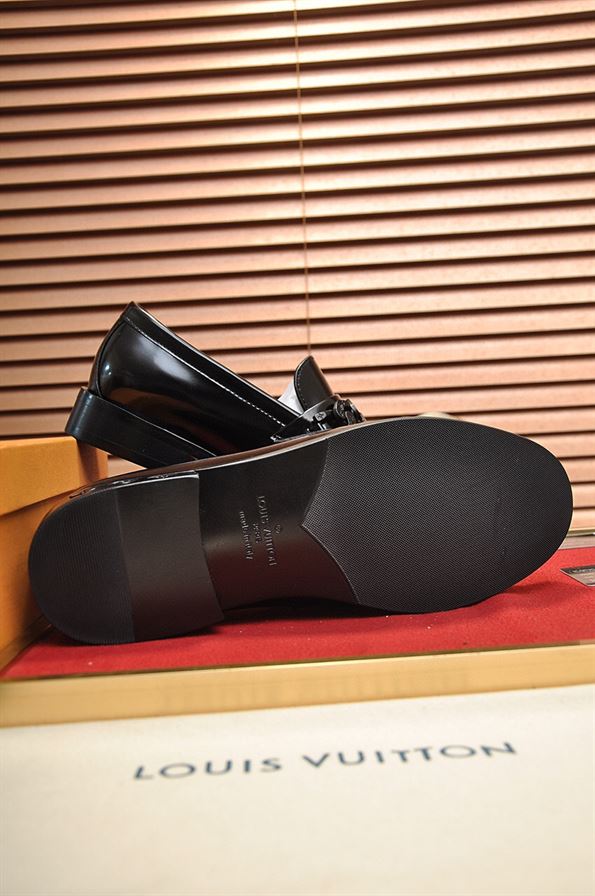 LOUIS VUITTON LOAFER LOAFER - VL019