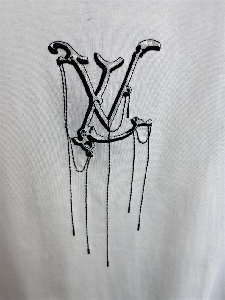 LOUIS VUITTON LV PENDANT EMBROIDERY T-SHIRT - LVTS0017