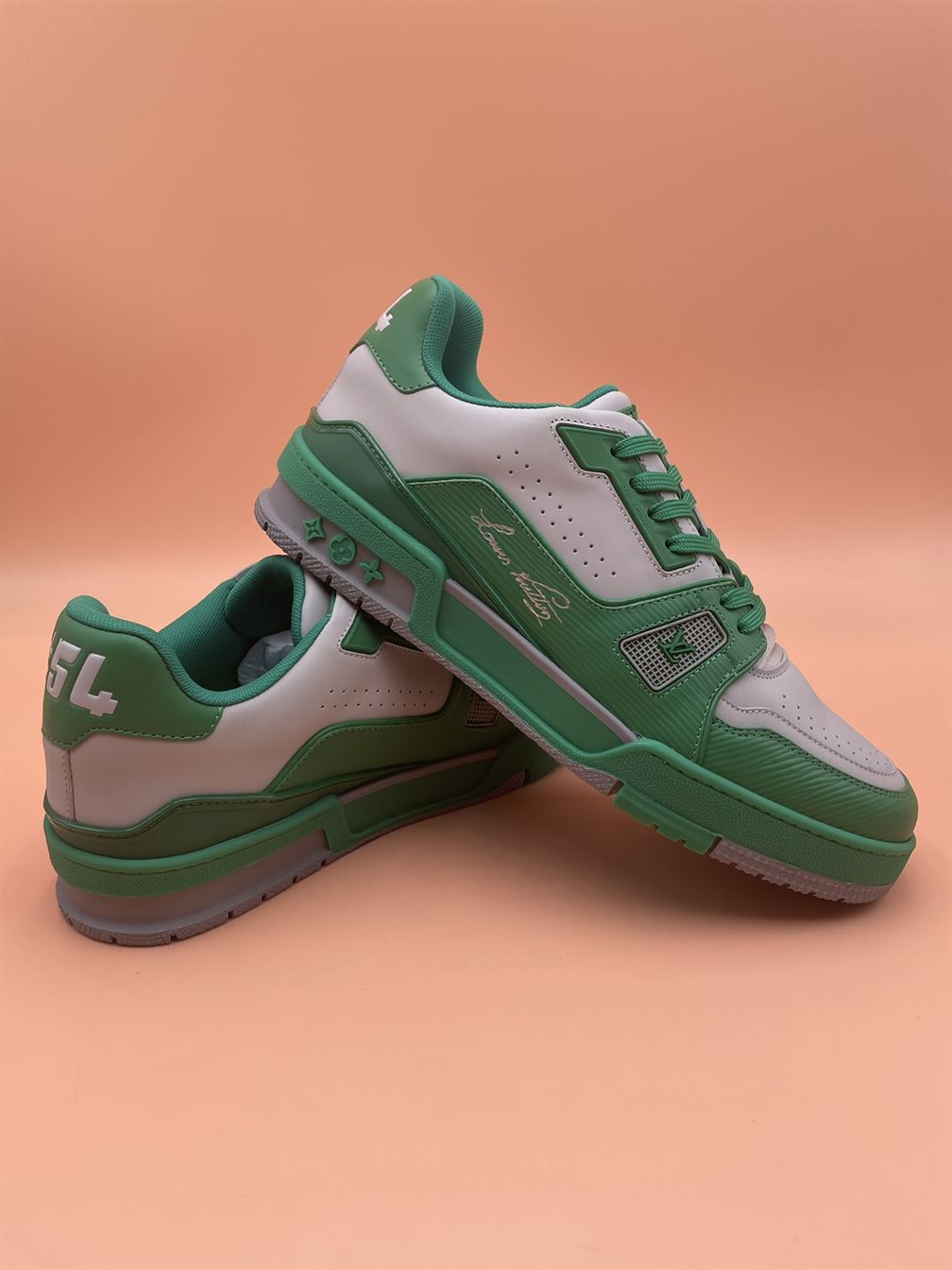 LOUIS VUITTON LV TRAINER SNEAKER - LVS060