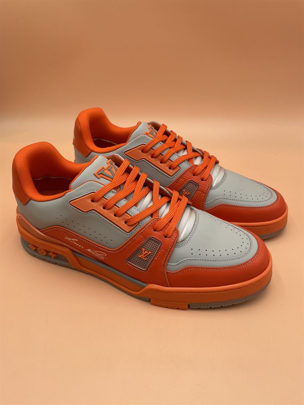 LOUIS VUITTON LV TRAINER SNEAKER - LVS061