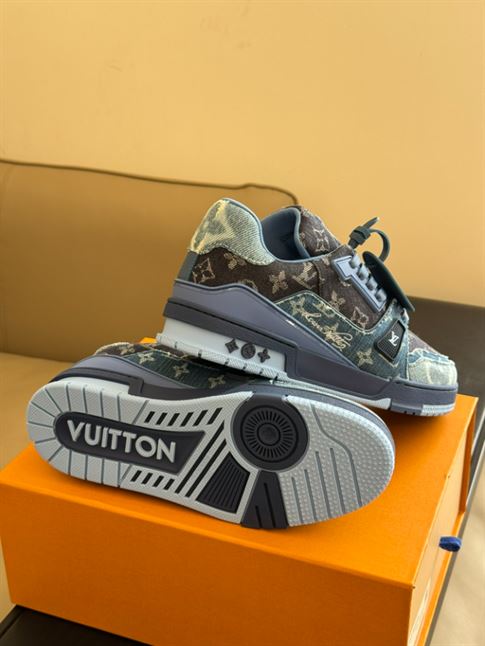 LOUIS VUITTON LV TRAINER SNEAKER - LVS172