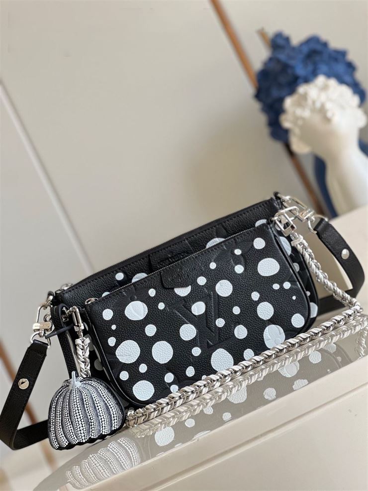 LOUIS VUITTON LV X YK MULTI POCHETTE