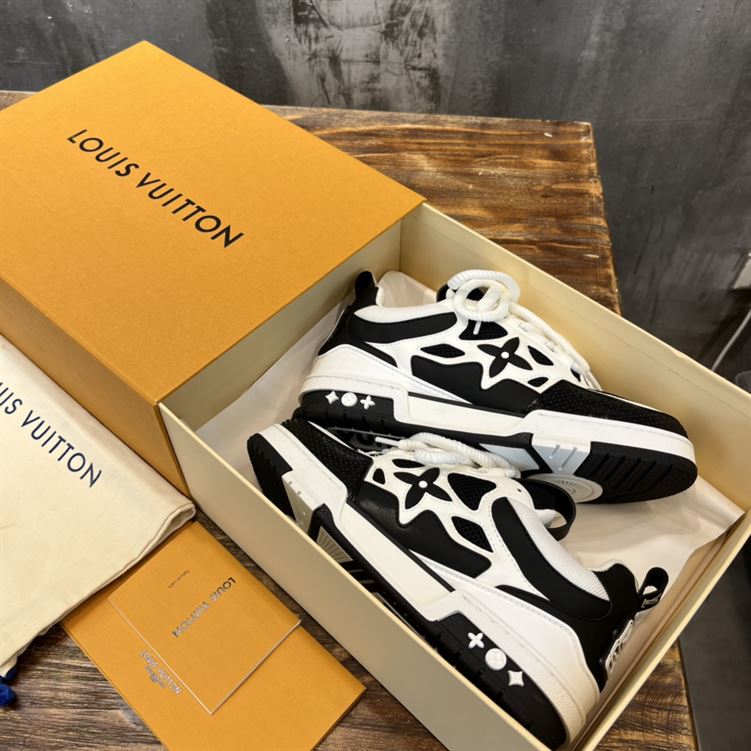 LOUIS VUITTON LVSK8 SNEAKER - LVS079