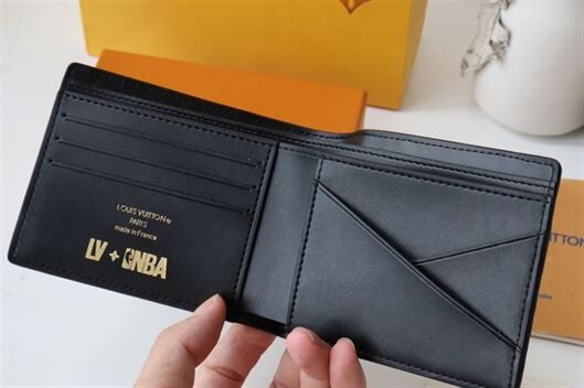 LOUIS VUITTON LVXNBA MULTIPLE WALLET