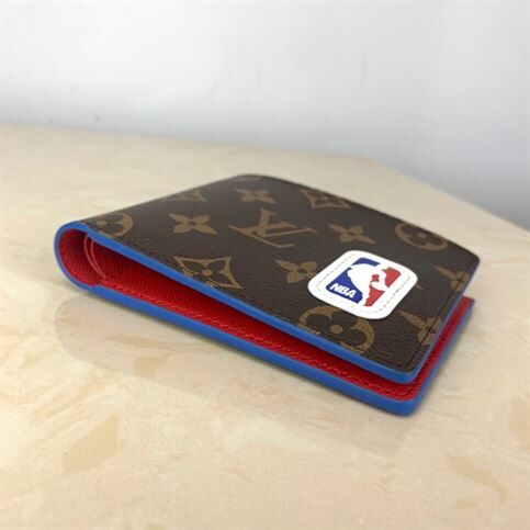 LOUIS VUITTON LVXNBA MULTIPLE WALLET