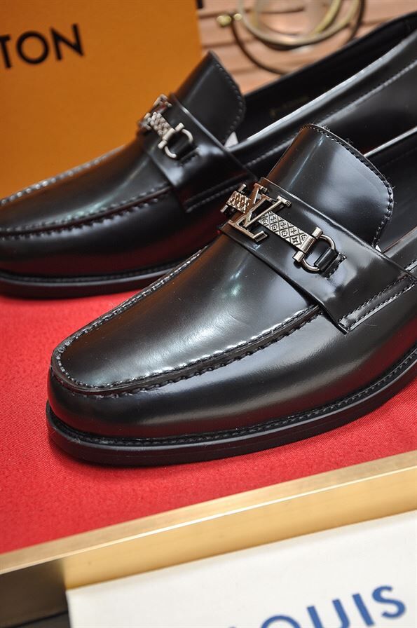 LOUIS VUITTON MAJOR LOAFER - VL002