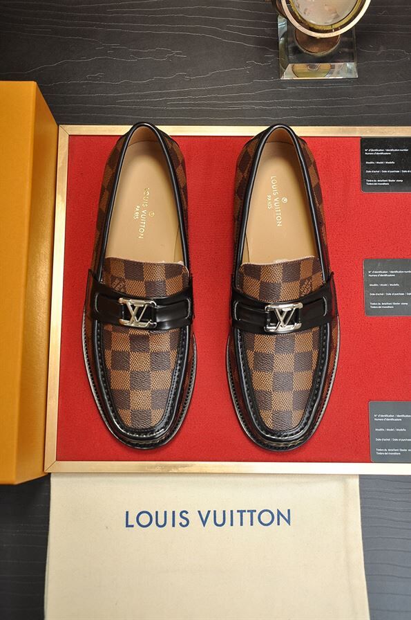 LOUIS VUITTON MAJOR LOAFER - VL003