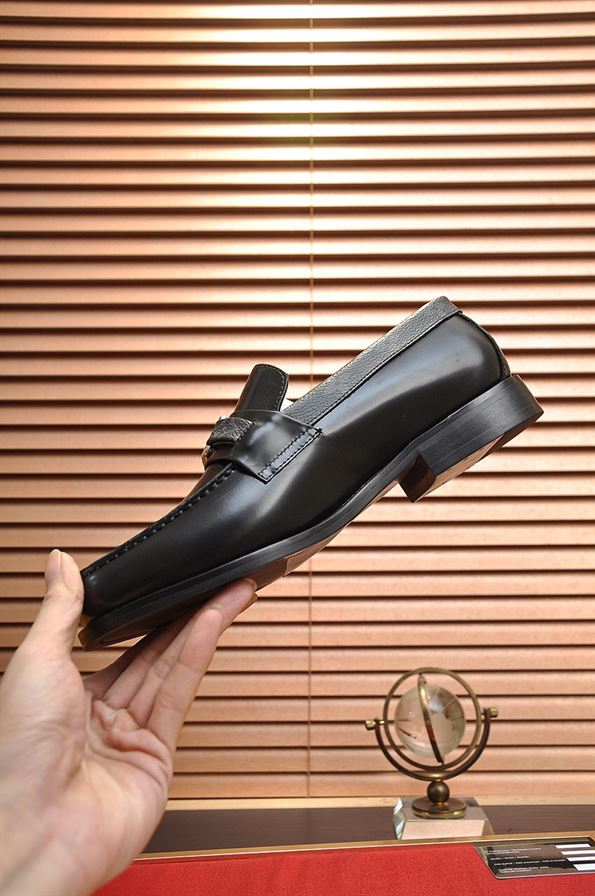 LOUIS VUITTON MAJOR LOAFER - VL016