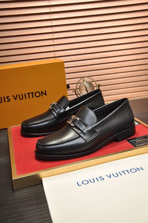 LOUIS VUITTON MAJOR LOAFER - VL030