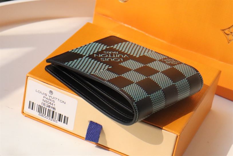 LOUIS VUITTON MULTIPLE WALLET