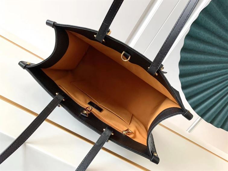 LOUIS VUITTON ONTHEGO MM BLACK MONOGRAM