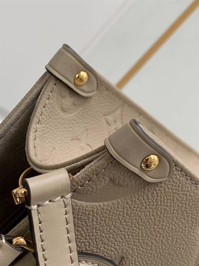 LOUIS VUITTON ONTHEGO PM MONOGRAM EMPREINTE
