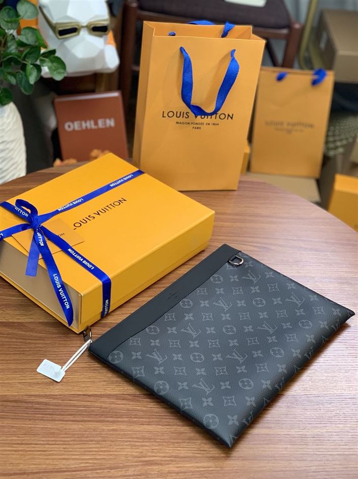 LOUIS VUITTON POCHETTE APOLLO BAG