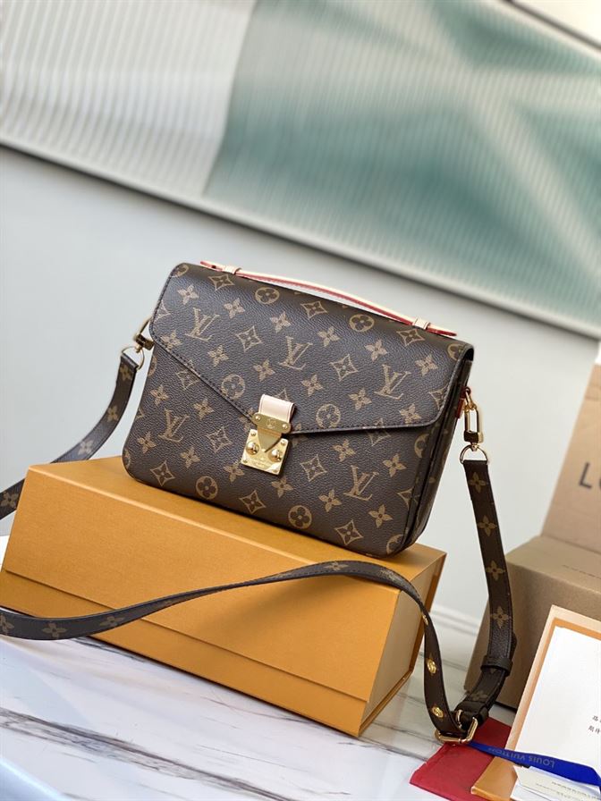 LOUIS VUITTON POCHETTE METIS MONOGRAM